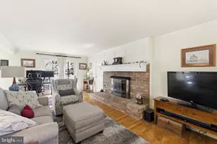 9301 Willow Pond Ln, Burke, VA 22015 - Photo 23