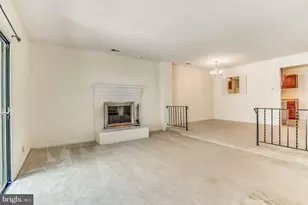 3863 Persimmon Cir, Fairfax, VA 22031 - Photo 9