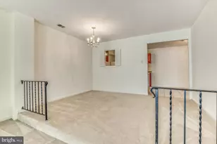 3863 Persimmon Cir, Fairfax, VA 22031 - Photo 11