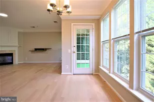 12624 Fair Crest Ct, Fairfax, VA 22033 - Photo 11