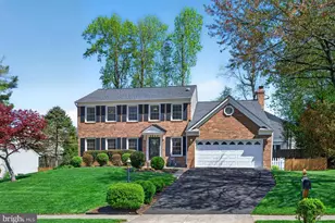 9589 Burnt Oak Dr, Fairfax Station, VA 22039 - Photo 1