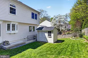 9589 Burnt Oak Dr, Fairfax Station, VA 22039 - Photo 61