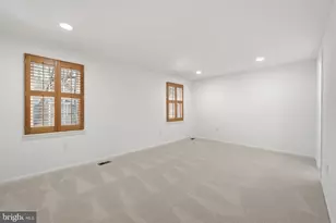 10097 Chestnut Wood Ln, Burke, VA 22015 - Photo 31