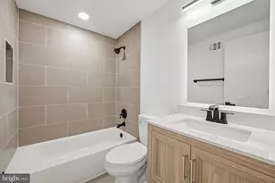 10097 Chestnut Wood Ln, Burke, VA 22015 - Photo 23