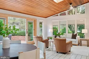 12615 Heritage Farm Ln, Herndon, VA 20171 - Photo 3