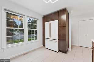 11852 St Trinians Ct, Reston, VA 20191 - Photo 9