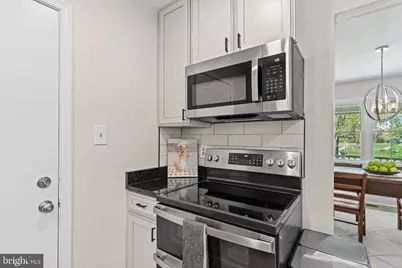 908 Ashburn Street, Herndon, VA 20170 - Photo 5