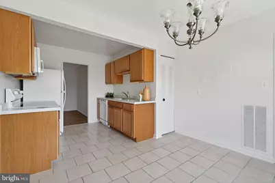 561 Florida Avenue #204, Herndon, VA 20170 - Photo 13