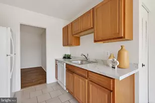 561 Florida Ave, Herndon, VA 20170 - Photo 11