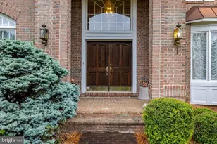 11270 Stones Throw Dr, Reston, VA 20194 - Photo 3