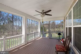 6820 Lilly Belle Ct, Centreville, VA 20120 - Photo 27