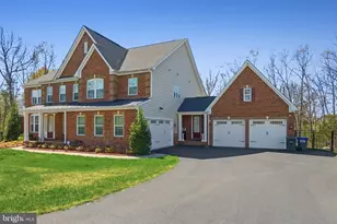 6820 Lilly Belle Ct, Centreville, VA 20120 - Photo 5