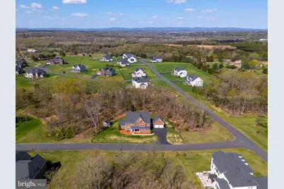 6820 Lilly Belle Court, Centreville, VA 20120 - Photo 63