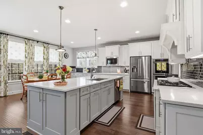 6820 Lilly Belle Court, Centreville, VA 20120 - Photo 9