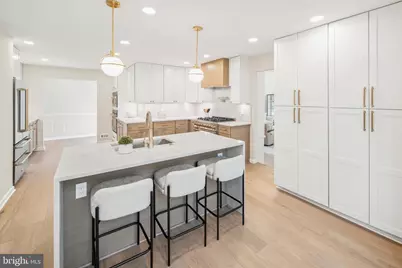 9424 Brian Jac Lane, Great Falls, VA 22066 - Photo 3