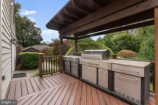 9424 Brian Jac Ln, Great Falls, VA 22066 - Photo 29