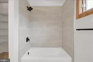 822 Walker Rd, Great Falls, VA 22066 - Photo 19