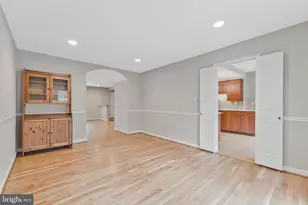 3126 Barnard Ct, Fairfax, VA 22031 - Photo 7