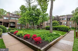 11252 Chestnut Grove Square, Reston, VA 20190 - Photo 29