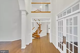 8403 Woodford Forest Pl, Vienna, VA 22182 - Photo 5