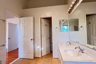 4100 Flower Box Ct, Fairfax, VA 22030 - Photo 17