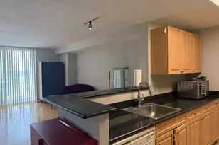 2726 Gallows Rd, Vienna, VA 22180 - Photo 7