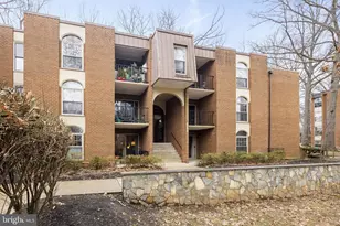 3354 Woodburn Rd, Annandale, VA 22003 - Photo 3