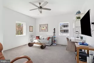 6016 Chesterbrook Rd, McLean, VA 22101 - Photo 25