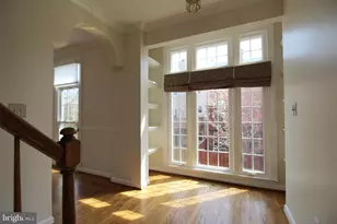 6423 Little Potters Ln, Alexandria, VA 22310 - Photo 9