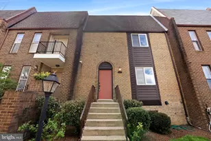 1747 Cy Ct, Vienna, VA 22182 - Photo 1