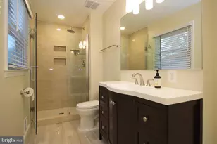 4500 Lantern Pl, Alexandria, VA 22306 - Photo 13