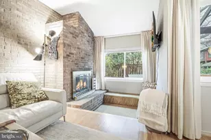 11915 Escalante Ct, Reston, VA 20191 - Photo 7