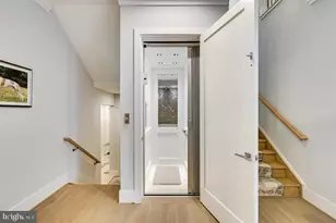 9604 Pembroke Pl, Vienna, VA 22182 - Photo 23