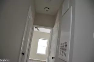 4409 Fair Stone Dr, Fairfax, VA 22030 - Photo 7