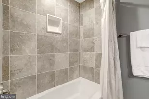 2036 Brooks Square Pl, Falls Church, VA 22043 - Photo 19