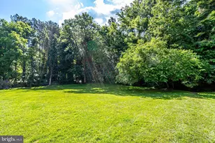 2036 Brooks Square Pl, Falls Church, VA 22043 - Photo 33