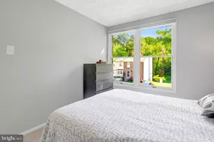 2036 Brooks Square Pl, Falls Church, VA 22043 - Photo 21