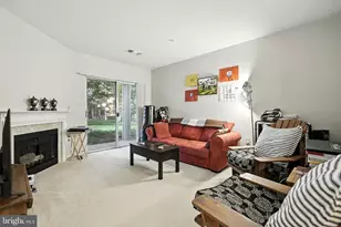 2204 Westcourt Ln, Herndon, VA 20170 - Photo 9