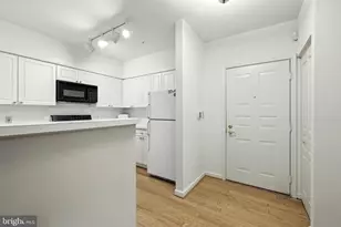 2204 Westcourt Ln, Herndon, VA 20170 - Photo 7