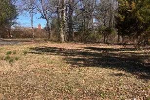 2608 Beacon Hill Rd, Alexandria, VA 22306 - Photo 1