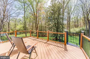 9201 Weant Dr, Great Falls, VA 22066 - Photo 19