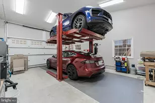 9201 Weant Dr, Great Falls, VA 22066 - Photo 47