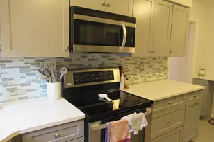 9221 Graceland Pl, Fairfax, VA 22031 - Photo 7