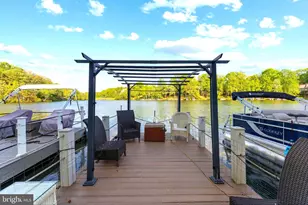 11163 Lake Chapel Ln, Reston, VA 20191 - Photo 3
