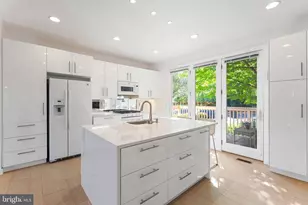 11163 Lake Chapel Ln, Reston, VA 20191 - Photo 5