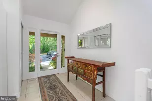 11163 Lake Chapel Ln, Reston, VA 20191 - Photo 15
