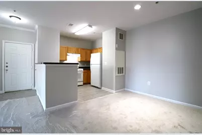 5117 Travis Edward Way #5117E, Centreville, VA 20120 - Photo 5