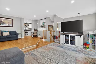 5153 Ballycastle Cir, Alexandria, VA 22315 - Photo 7