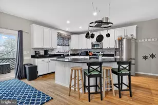 5153 Ballycastle Cir, Alexandria, VA 22315 - Photo 11