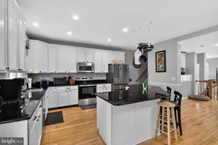 5153 Ballycastle Cir, Alexandria, VA 22315 - Photo 13